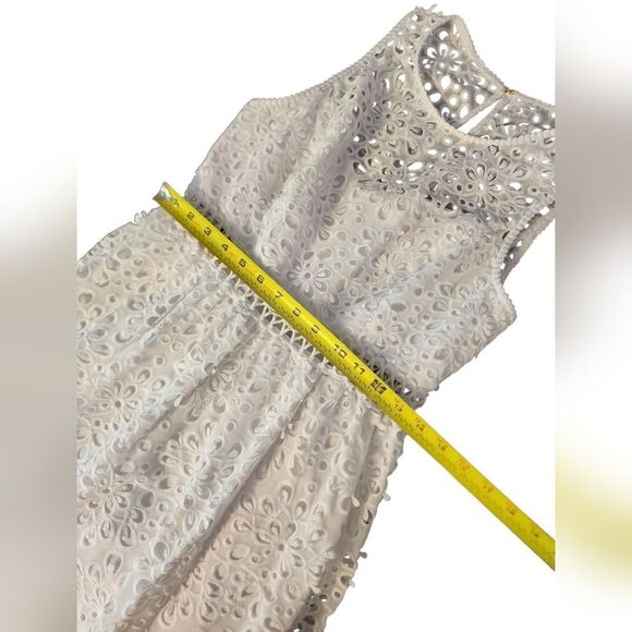 Lilly Pulitzer - Picture 9 of 17